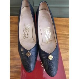 Salvatore Ferragamo Pumps Navy Womens Size 5 Nuvolina